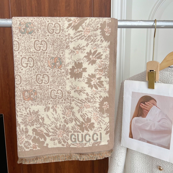 ブランドマフラー着用イメージ